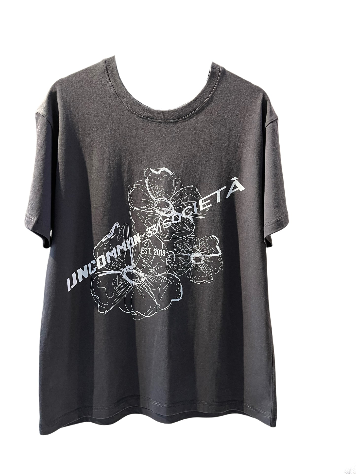 Grey t-shirt flowers print